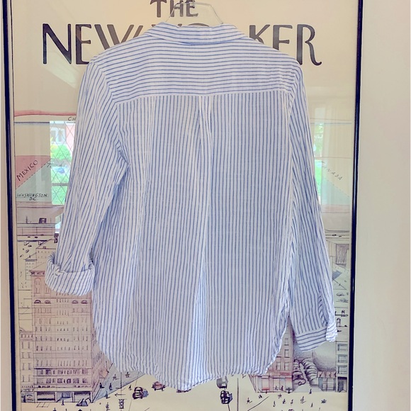 Blue + white striped shirt with tied front and longer back cotton size Medium - Picture 2 of 7